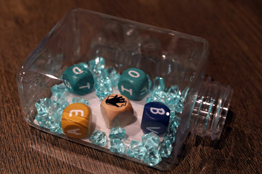 Message in a bottle game