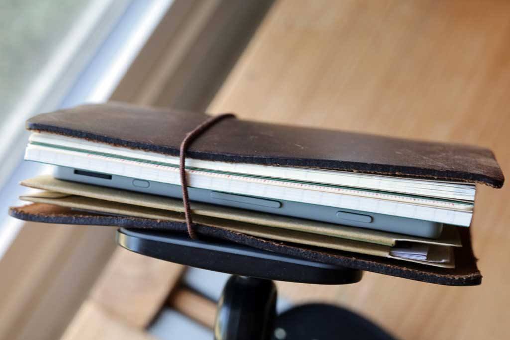 XTEINK X4 In Travelers Notebook Passport Size